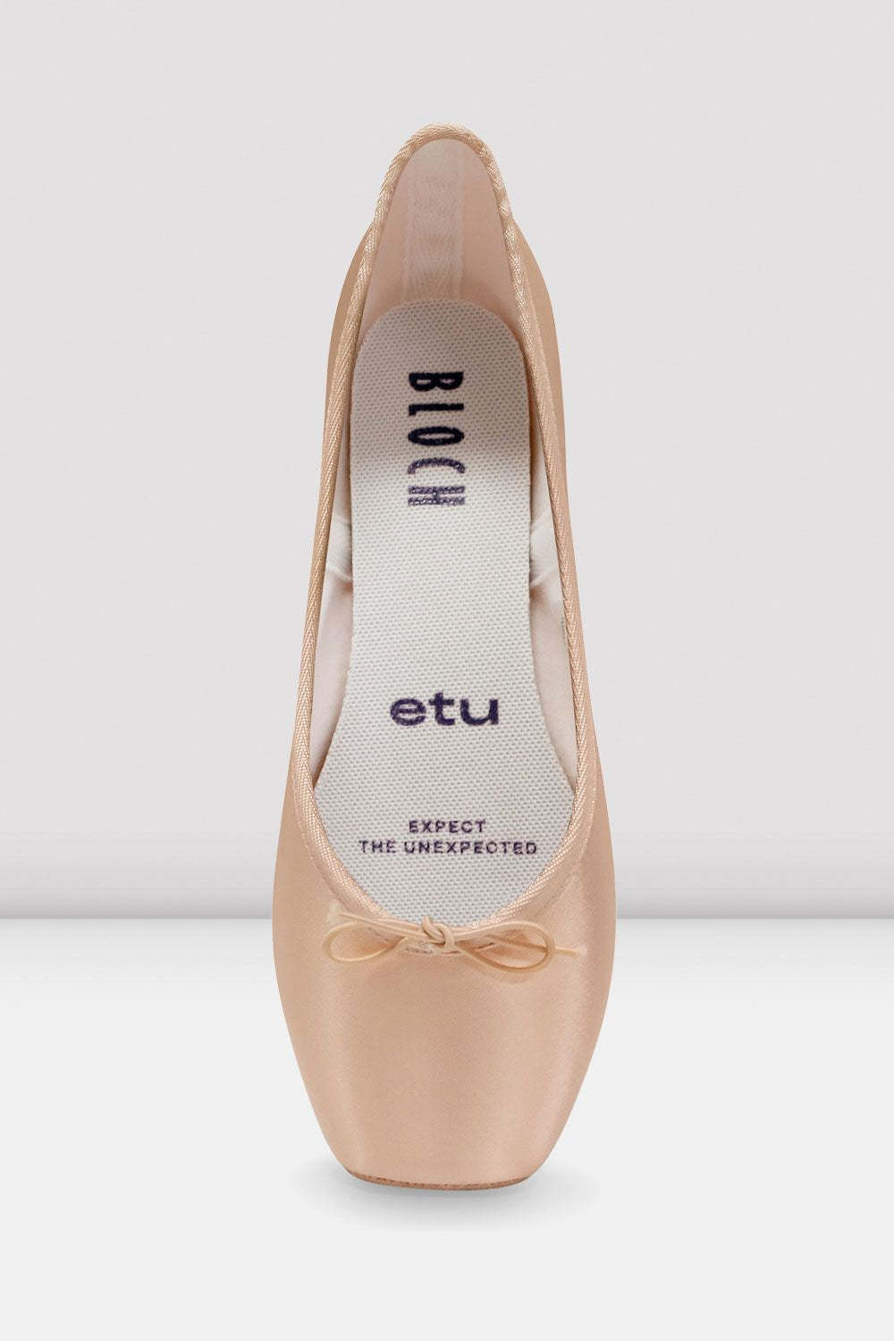 Zapatos de punta con puntera de ante ETU