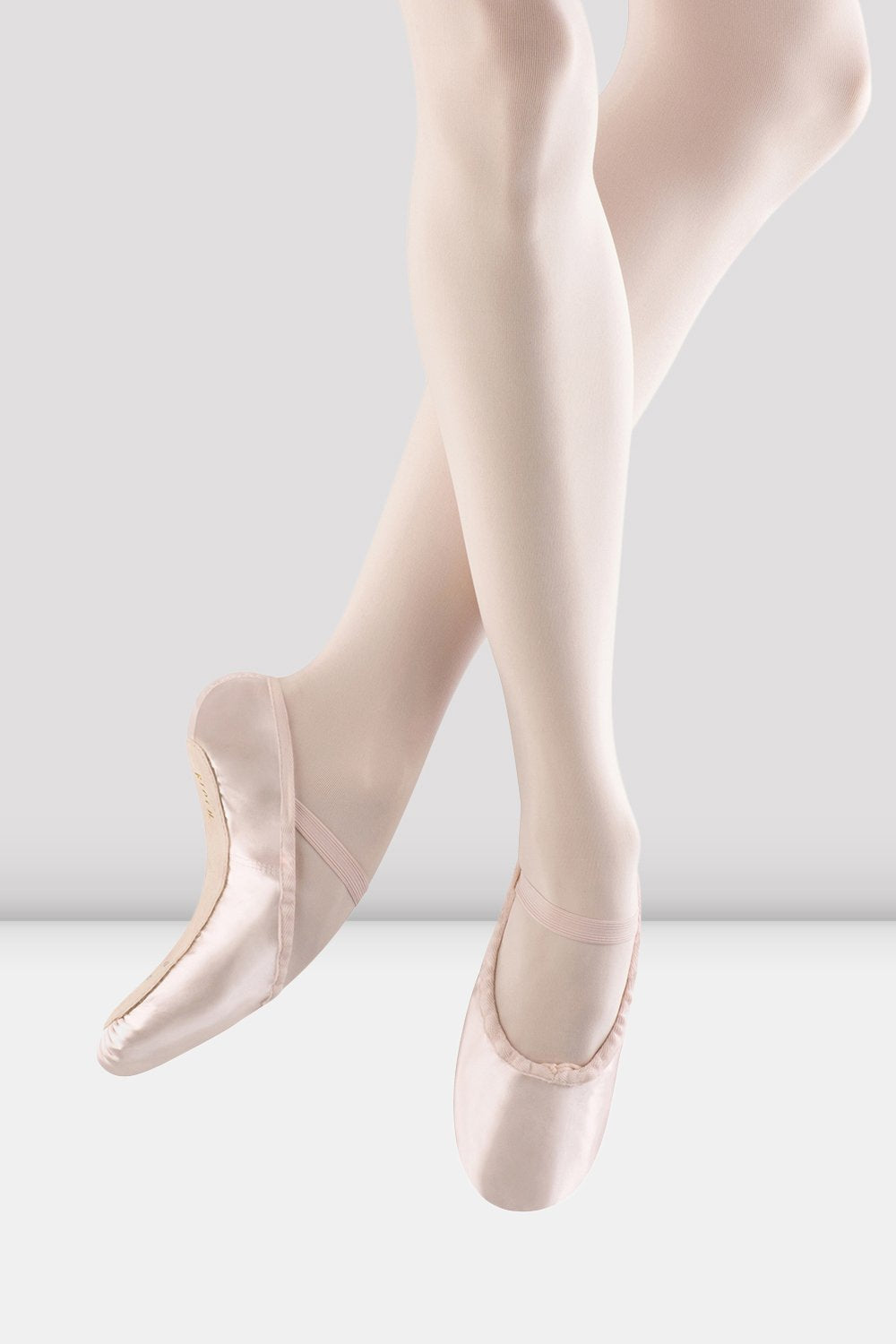 Ces objets made in France qui ont conquis le monde  Sapatos de ballet,  Sapatilha de ballet, Sapato de balé